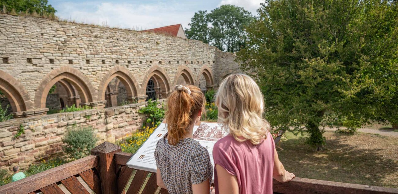 Kloster Memleben mit Ruine der Klosterkirche