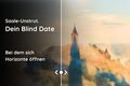 Leuchtenburg im Morgennebel, durch die Sonne wird ein Schatten des Turmes auf den Nebel geworfen. Die linke Seite des Bildes ist stark verdunkelt und mit dem Schriftzug "Saale-Unstrut. Dein blind Date versehen