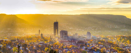 Aussicht auf die Stadt Jena bei Sonnenaufgang