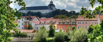 Blick auf Weißenfels über die Saale