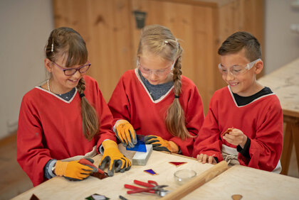 Ferienaktion Himmlisches Licht in der KinderDomBauhütte am Naumburger Dom