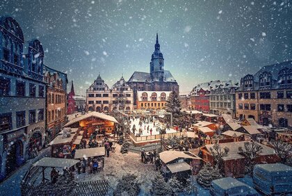 Stadtzentrum von Naumburg mit Weihnachtsmarkt