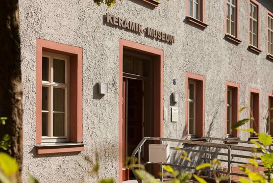 Außenansicht des Keramik-Museums Bürgel