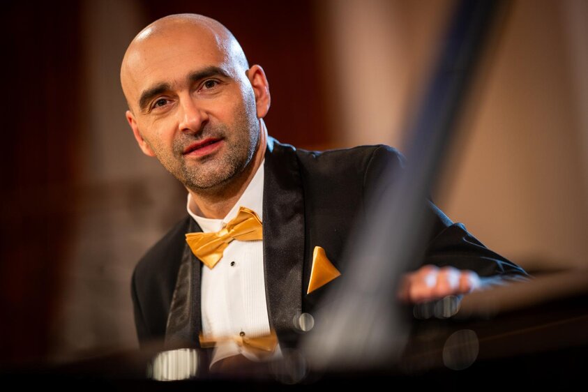 Liszt meets the Queen - Klavierkonzert mit Wojciech Waleczek