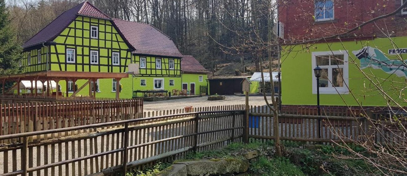 Hausansicht der Jugendherberge "Froschmühle" Eisenberg