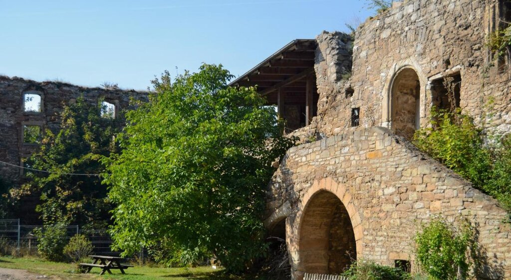 Burg Wendelstein Memleben