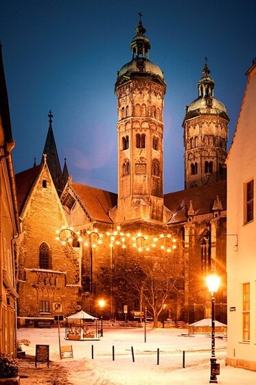 Gewölbe, Türme und Kapellen