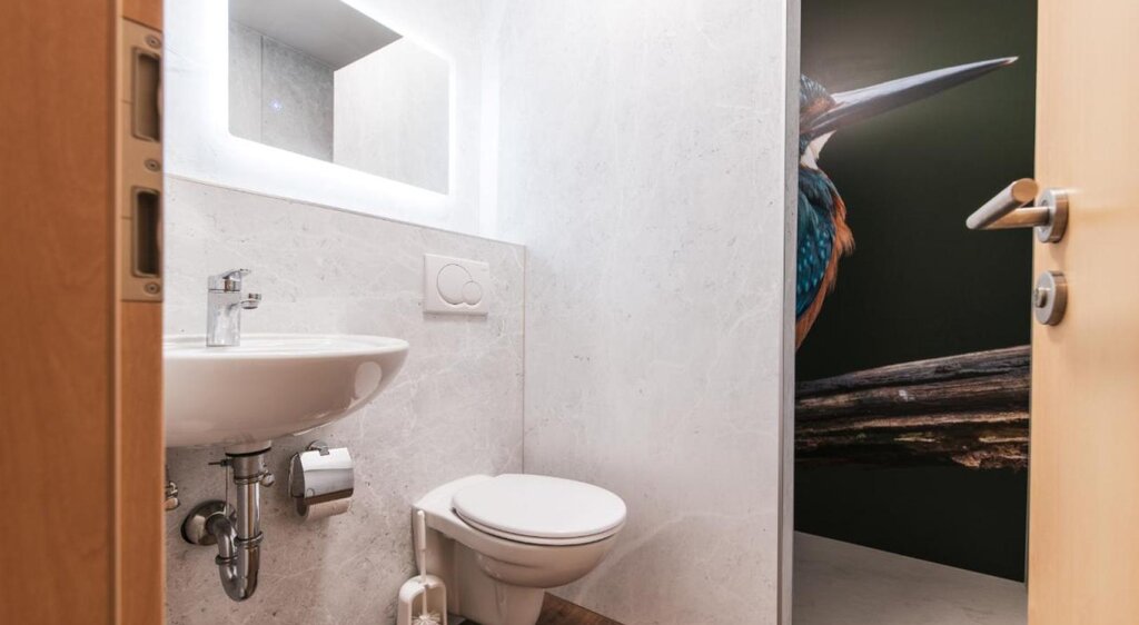 Badezimmer der Jugendherberge Nebra