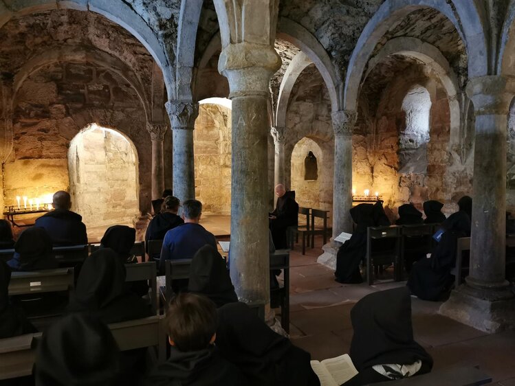 Belebtes Kloster  Ora et labora – Benediktinermönche im Kloster Memleben, öffentlicher Gottesdienst