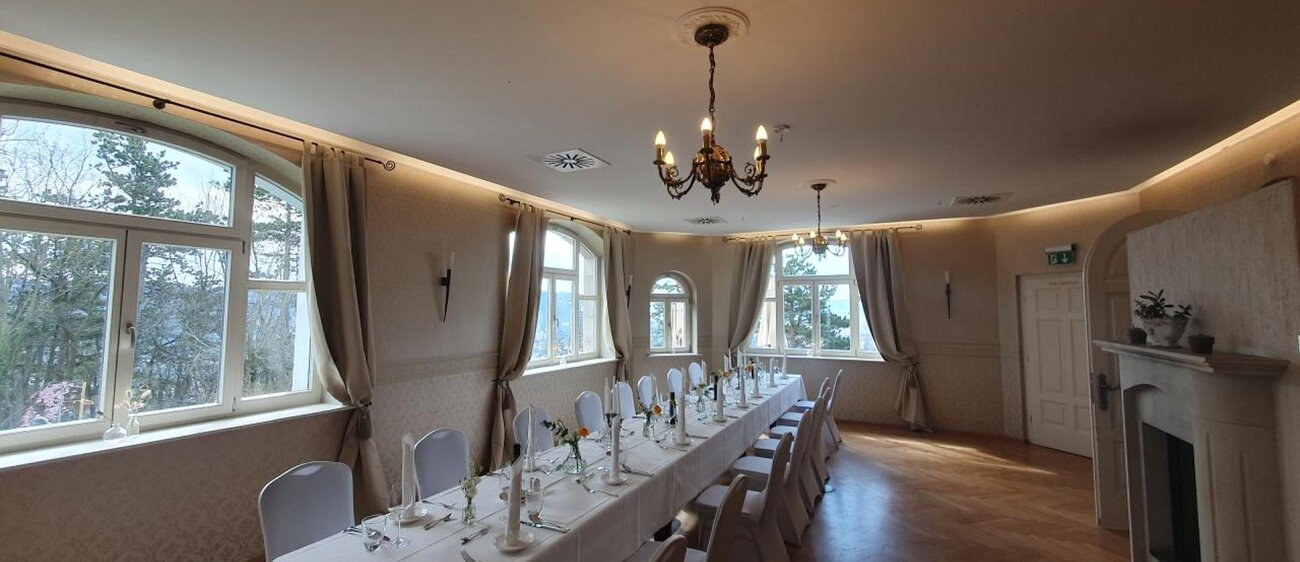 Landgrafen-Kaminzimmer-Tafel