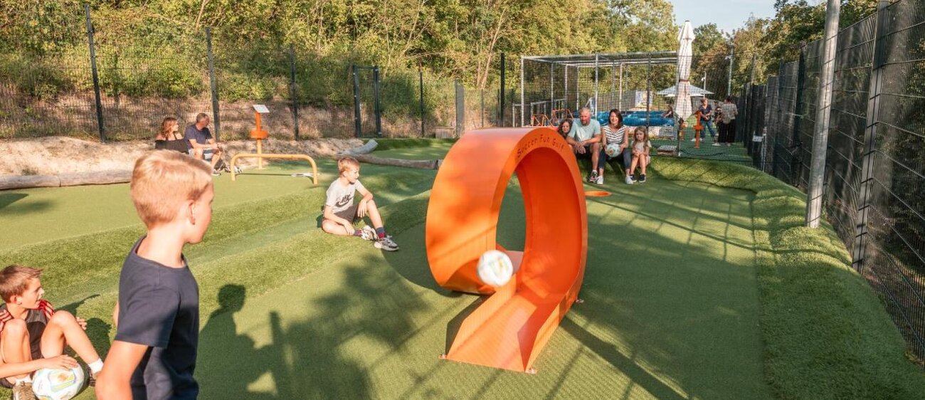 Fußballgolf im SunGolf Familien- & Abenteuerpark.