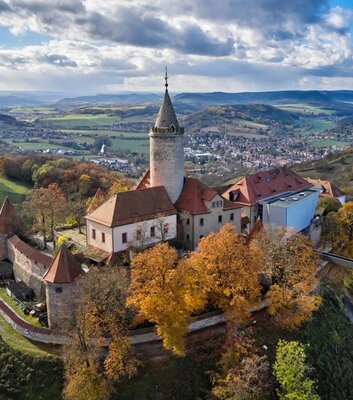 Leuchtenburg bei Seitenroda im Herbst