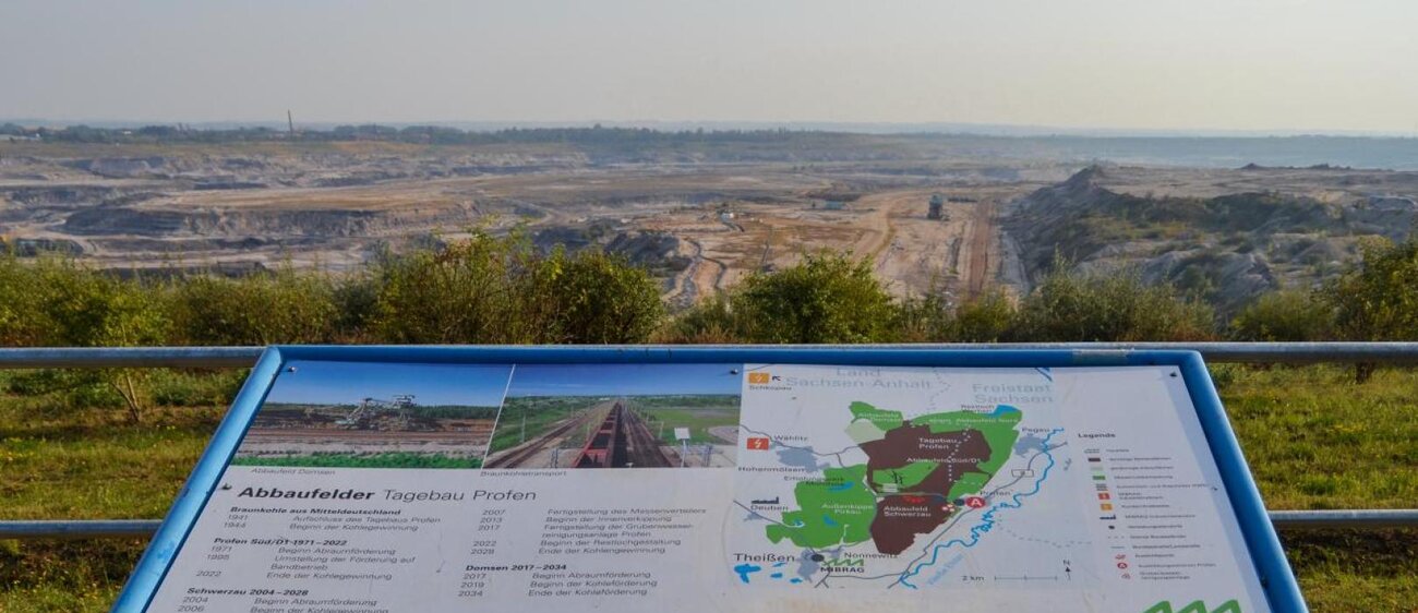 Aussichtsturm Tagebau Profen
