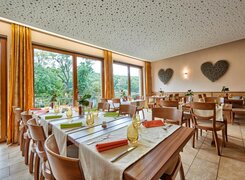 Weingut-Zahn-Restaurant-1