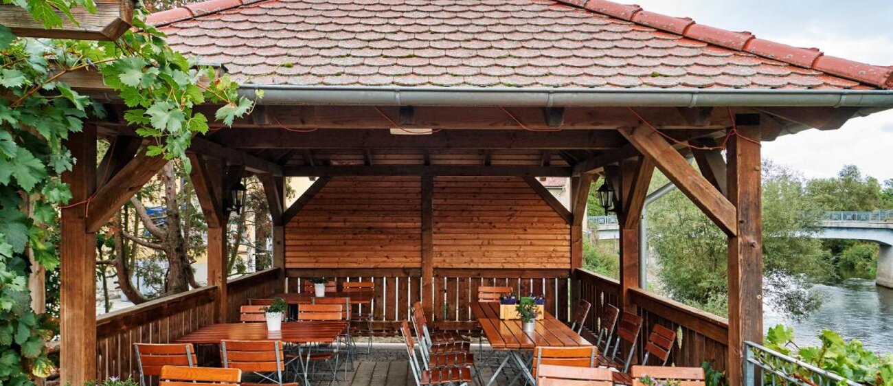 Thüringer Weingut Zahn in Großheringen OT Kaatschen, Restaurant "Thüringer Weinstube"