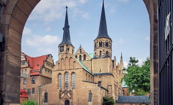 Westfassade des Merseburger Doms