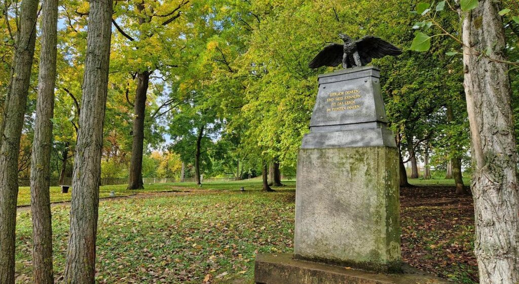 Goethe Denkmal im Griesbachgarten