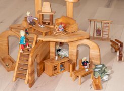Oechlitz-Werkstatt-für-Holzspielzeug-Steffen-Schmidt-Wohnung