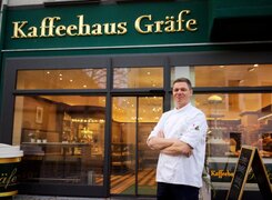Eisenberg-Kaffeehaus-Gräfe-Portrait
