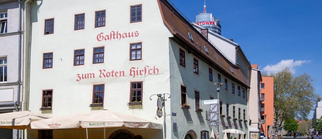 Roter Hirsch