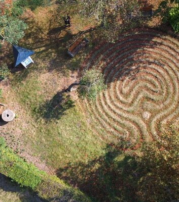 Trojaburg und Rasenlabyrinth in Steigra