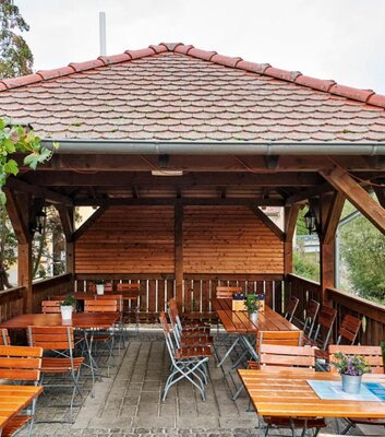 Thüringer Weingut Zahn in Großheringen OT Kaatschen, Restaurant "Thüringer Weinstube"