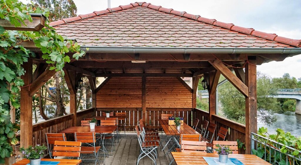 Thüringer Weingut Zahn in Großheringen OT Kaatschen, Restaurant "Thüringer Weinstube"