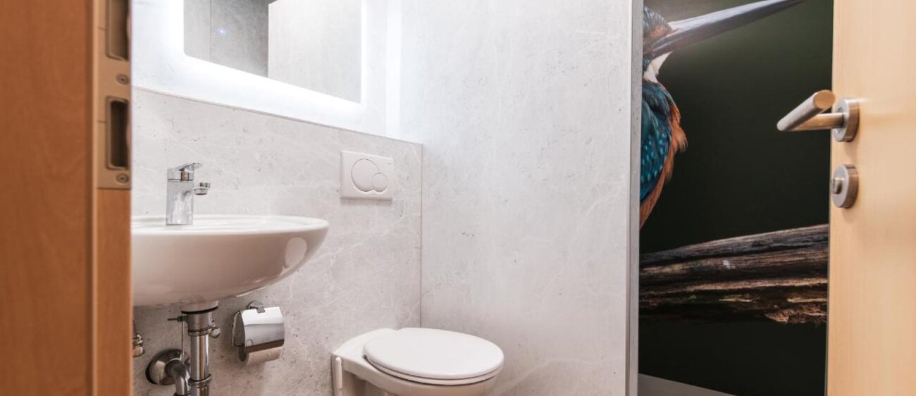 Badezimmer der Jugendherberge Nebra