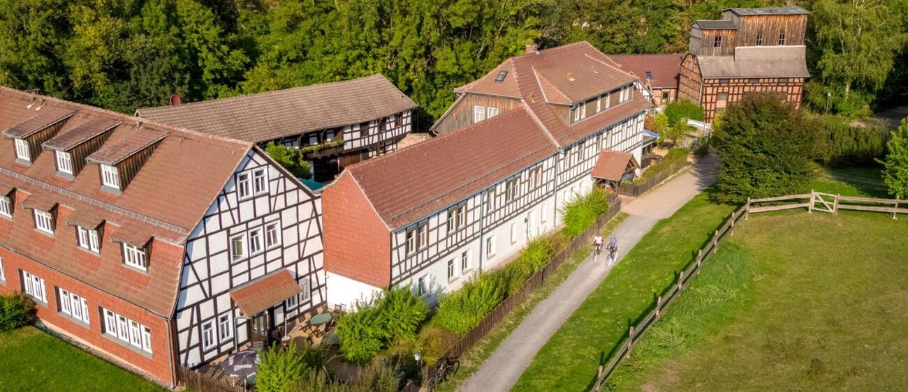 Drohnenaufnahme vom Hotel Hammermühle am Radfernweg Thüringer Städtekette in Stadtroda