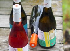 Naumburg-Weingut-Winzerbar-Wein