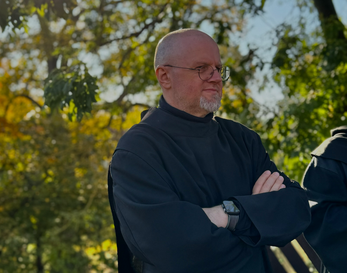 Belebtes Kloster  Ora et labora – Benediktinermönche im Kloster Memleben