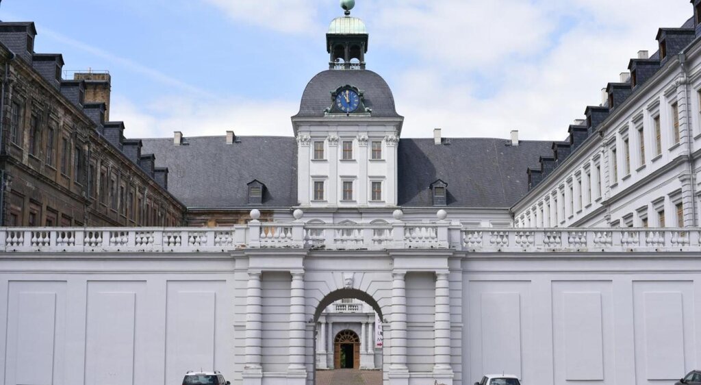 Eingangsbereich zum Schlosshof von Schloss Neu-Augustusburg-Weißenfels