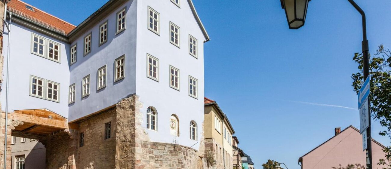 Das Saaltor ist eines der erhaltenen Stadttore Kahlas.