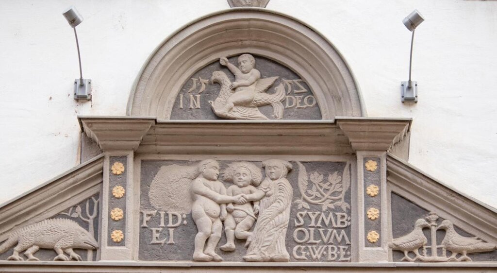 Detail des Portals zum Gustav-Adolf-Museum Weißenfels