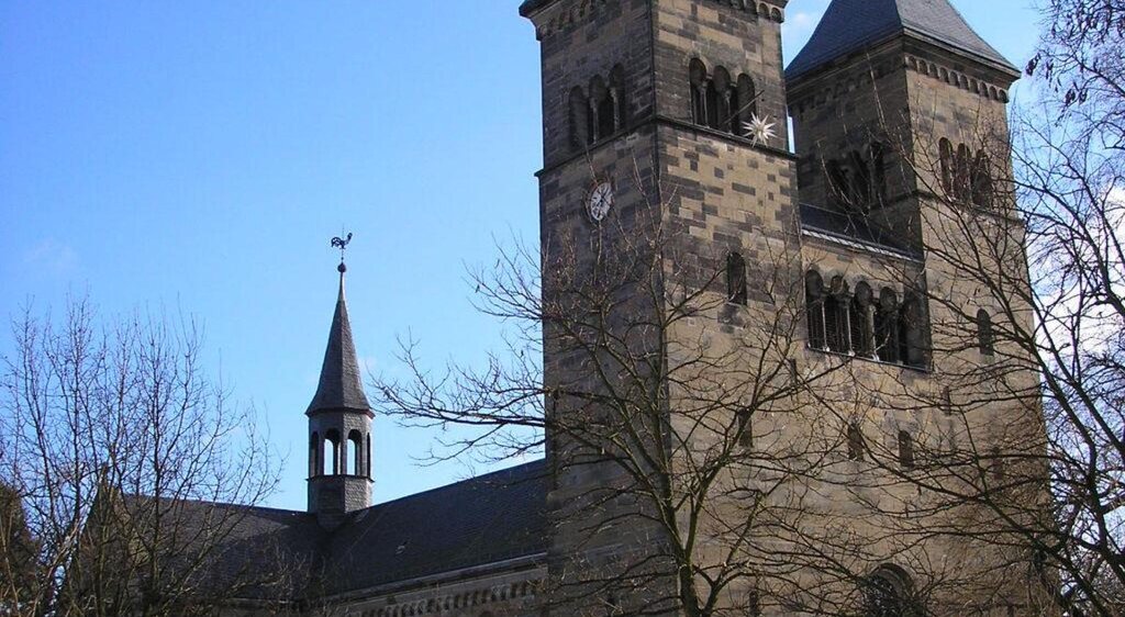 Außenansicht der Klosterkirche Bad Klosterlausnitz