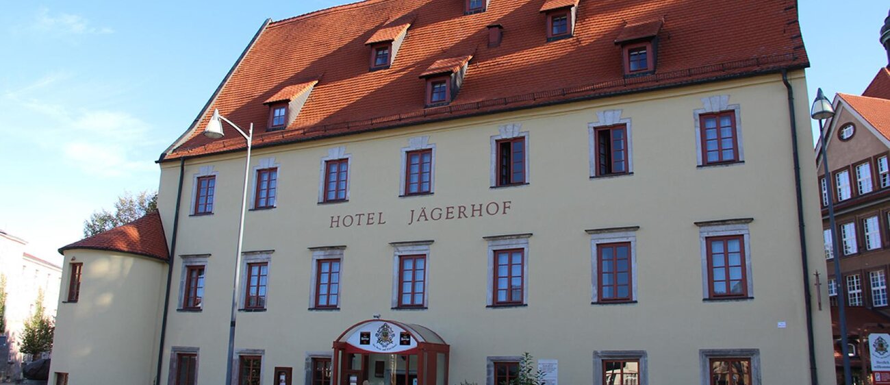 Außenansicht des Hotel Jägerhof in Weißenfels