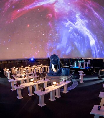 Der Kuppelsaal des Plaetariums Jena