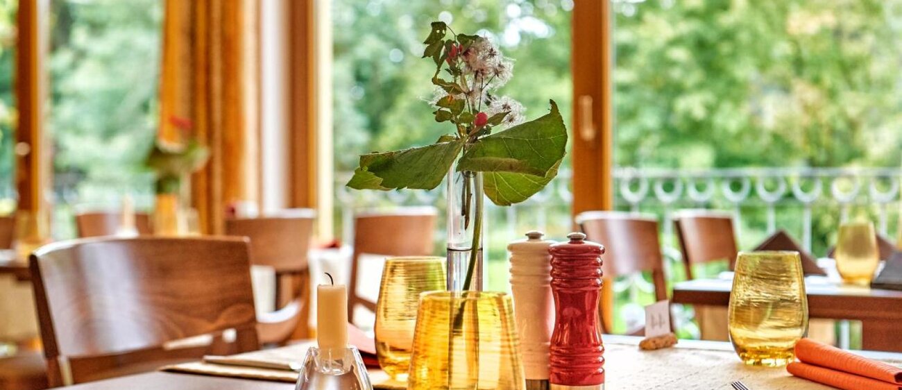 Thüringer Weingut Zahn in Großheringen OT Kaatschen, Restaurant "Thüringer Weinstube"