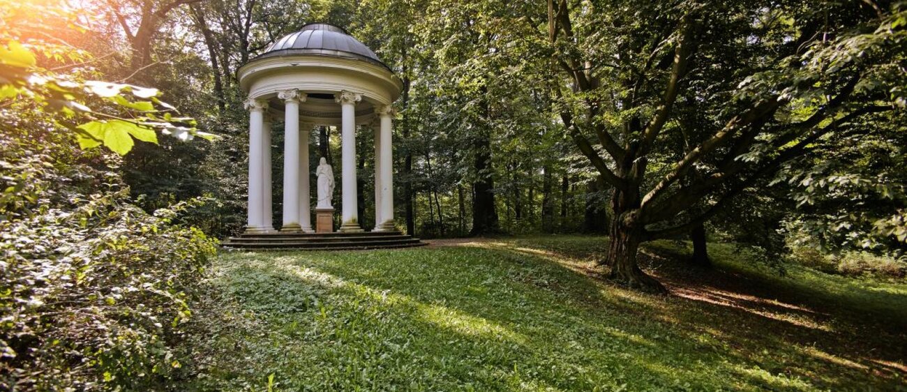 Tempel im Park Bad Köstritz