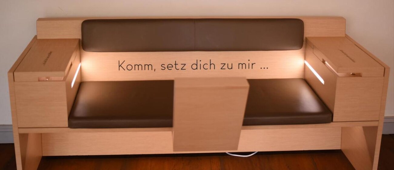 Erzählsofa im Heinrich-Schütz-Haus Weißenfels