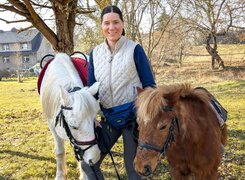 Goseck-Esel-und-Ponyhof-Portrait-2-Amrei-Knauf