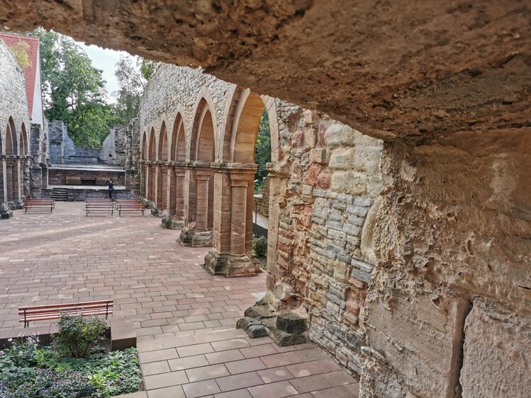 Belebtes Kloster: Familiengottesdienst