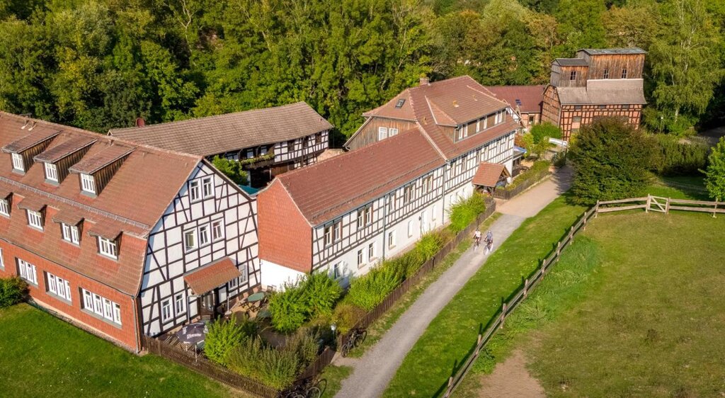 Drohnenaufnahme vom Hotel Hammermühle am Radfernweg Thüringer Städtekette in Stadtroda
