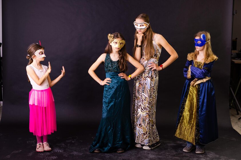 Ferienworkshop – Maskenbau und Video