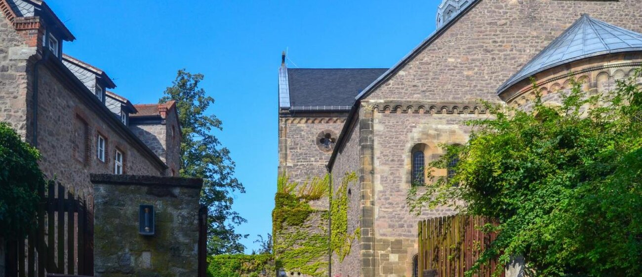 Augustinerstiftskirche St. Petrus und Augustiner-Chorherrenstift Petersberg