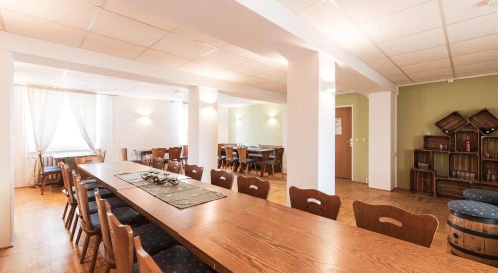 Speisesaal der Jugendherberge Nebra