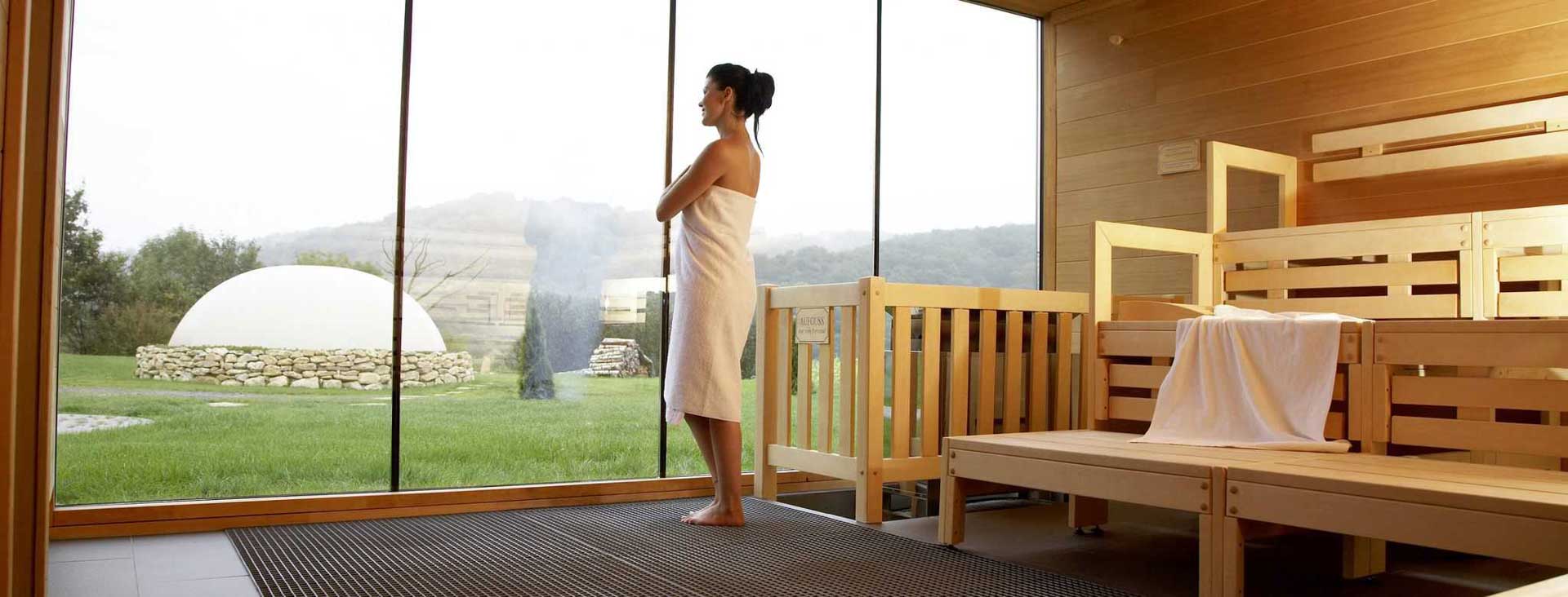 Spa guests in Bad Sulza have access to the Toskana Therme and the sauna wellness area at any time (c) Toskanaworld