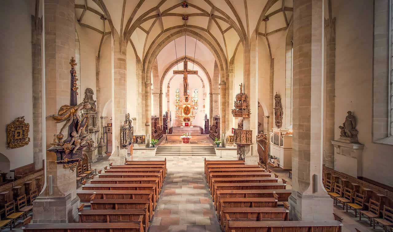 Kathedralen in Saale-Unstrut - de keizerlijke dom van Merseburg binnenaanzicht (c) Vereinigte Domstifter, Falko Matte