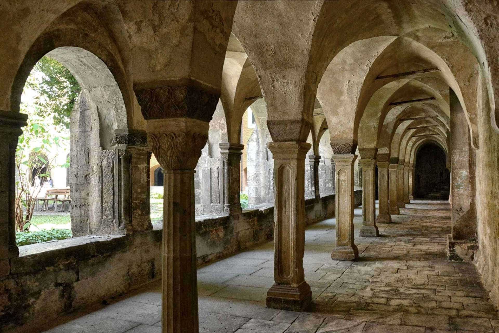Traces of the Middle Ages as in the cloister of Schulpforte Monastery (c) Photo Tempel