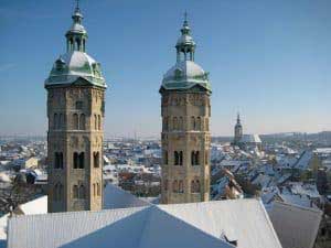 Wintermagie boven de daken van de Dom van Naumburg (c) Vereinigte Domstifter, Heidi Vogel